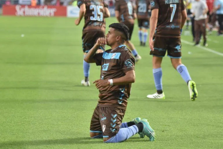 Platense eliminó al Tomba y jugará la final de la Copa de la Liga