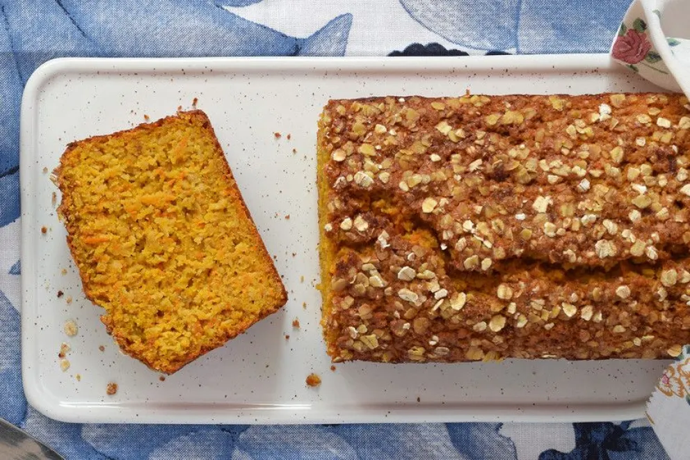 Cómo hacer un pan de avena y naranja sin harinas, ¡riquísimo!