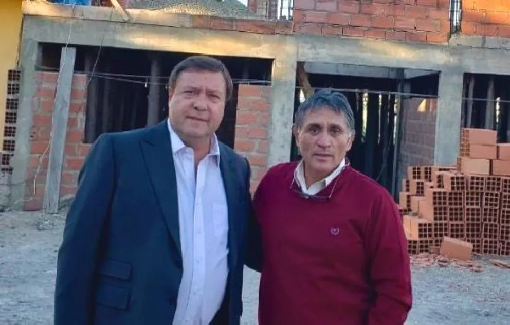 Weretilneck continúa con el armado del gobierno y se reúne con intendentes