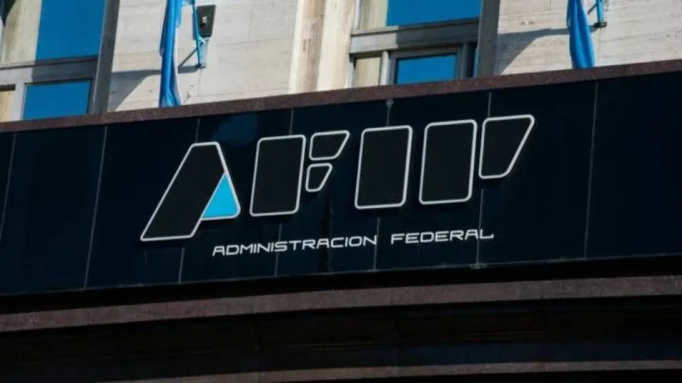 Según un estudio, los argentinos pueden llegar a pagar hasta casi 50 impuestos al año