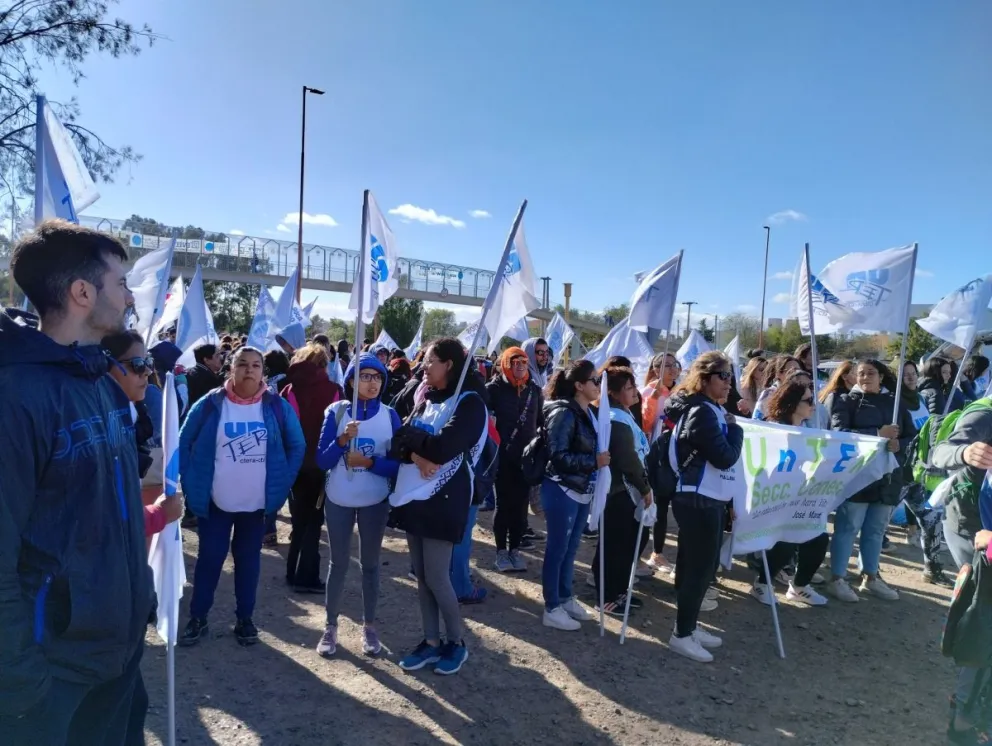 La UnTER trasladó a las calles el enojo con los controles médicos