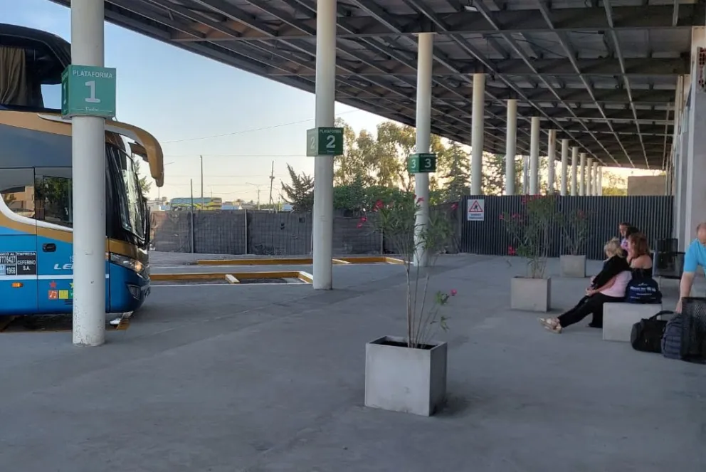 Habilitaron precariamente las dársenas de la terminal de ómnibus