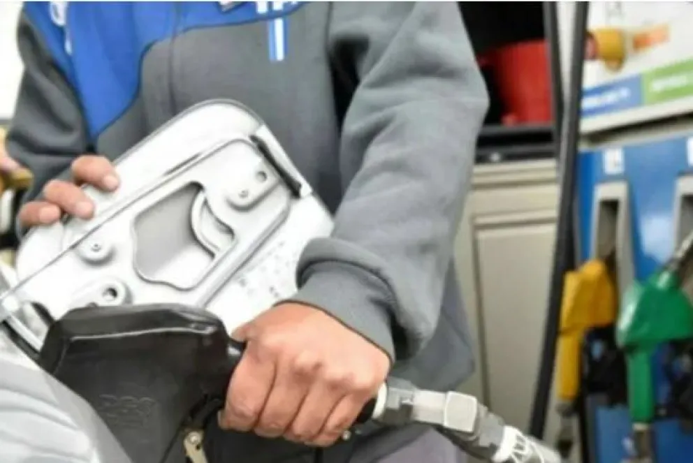 YPF aumenta sus precios antes de la asunción de Milei