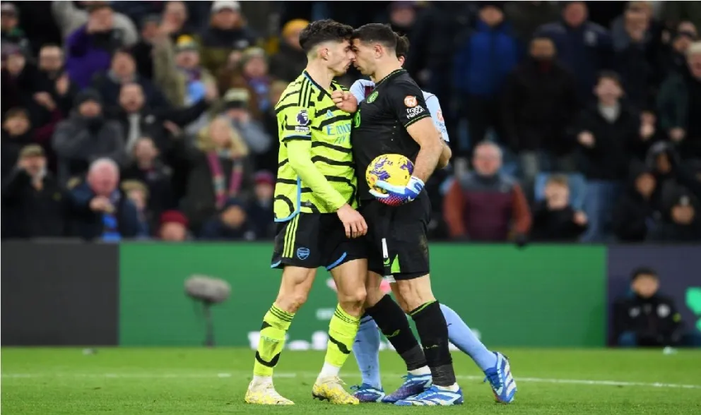 “Dibu” Martínez, el héroe de Aston Villa: venció al Arsenal y trepa en la Premier League