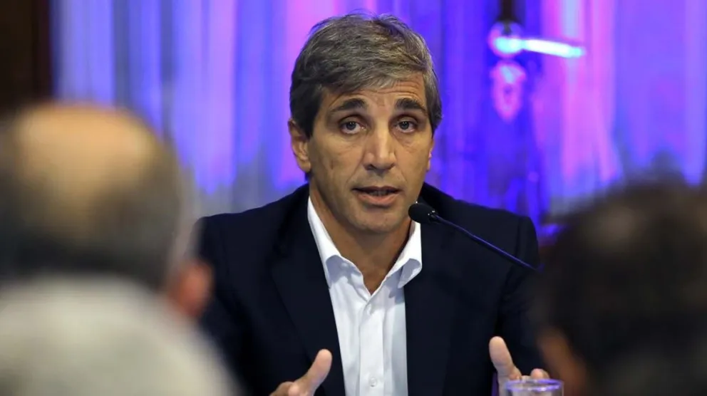 Caputo anunciará el paquete de medidas económicas a partir de mañana