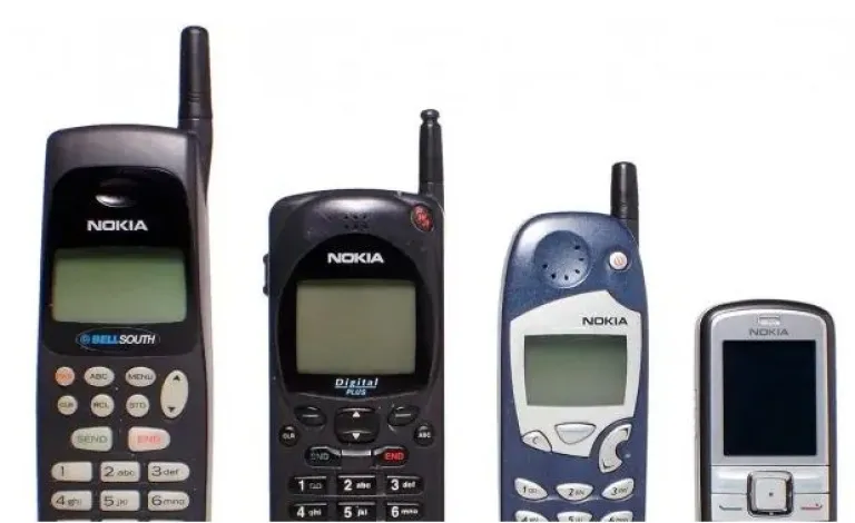 Los teléfonos celulares antiguos que valen hasta 11.000 euros en el mercado  coleccionista - El Cronista