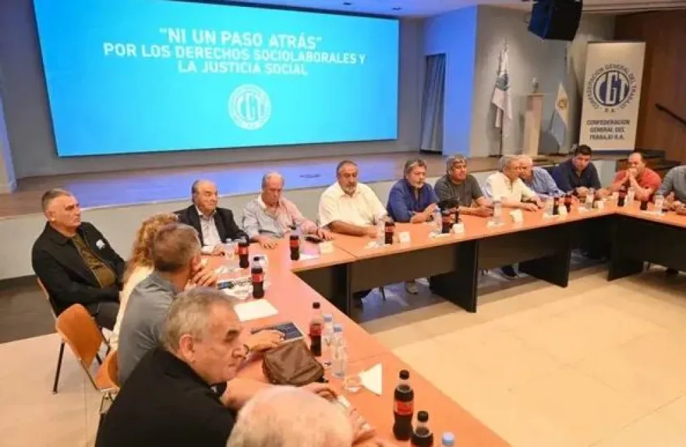 La CGT advierte que las medidas de Milei golpearán al pueblo