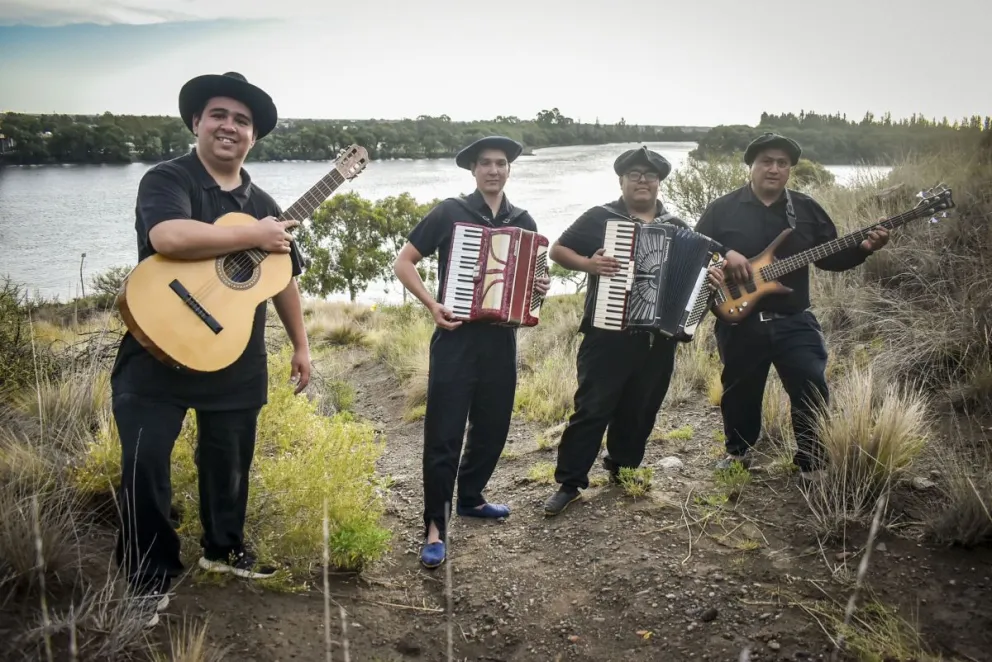 La Comarca Chamamera le pone ritmo patagónico a la música del litoral