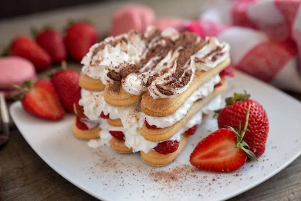 Paso a paso para cocinar un tiramisú con frutillas, ¡riquísimo!