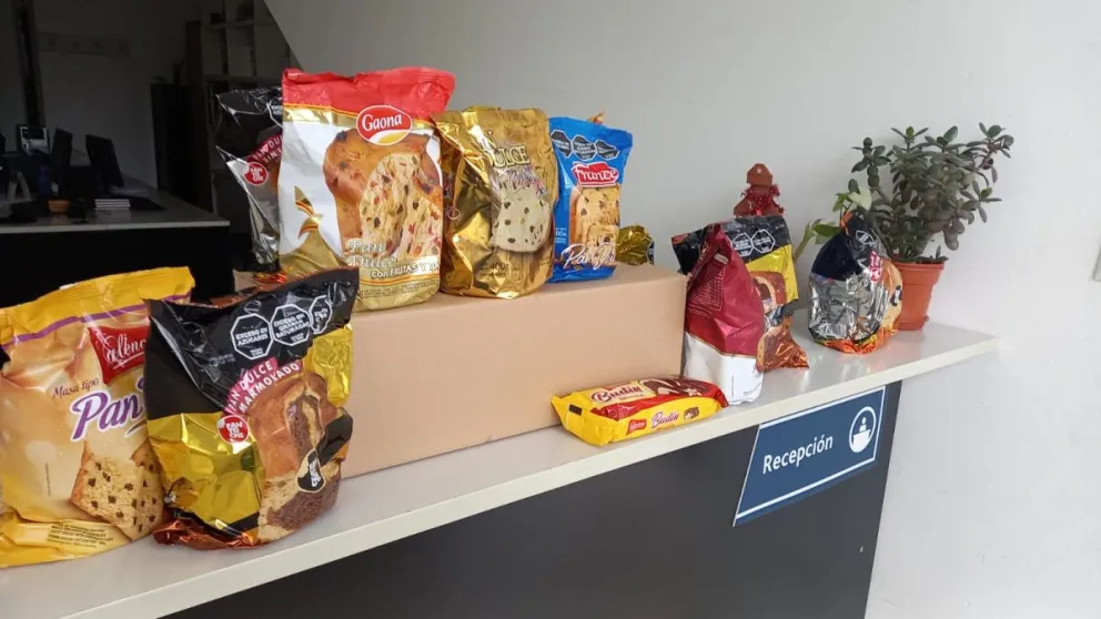 La maratón de Radio Noticias está a full con la colecta de panes dulces