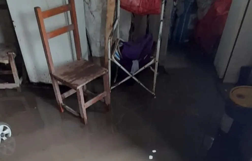 Temporal: Hubo que asistir a varias familias porque ingresó agua a sus casas