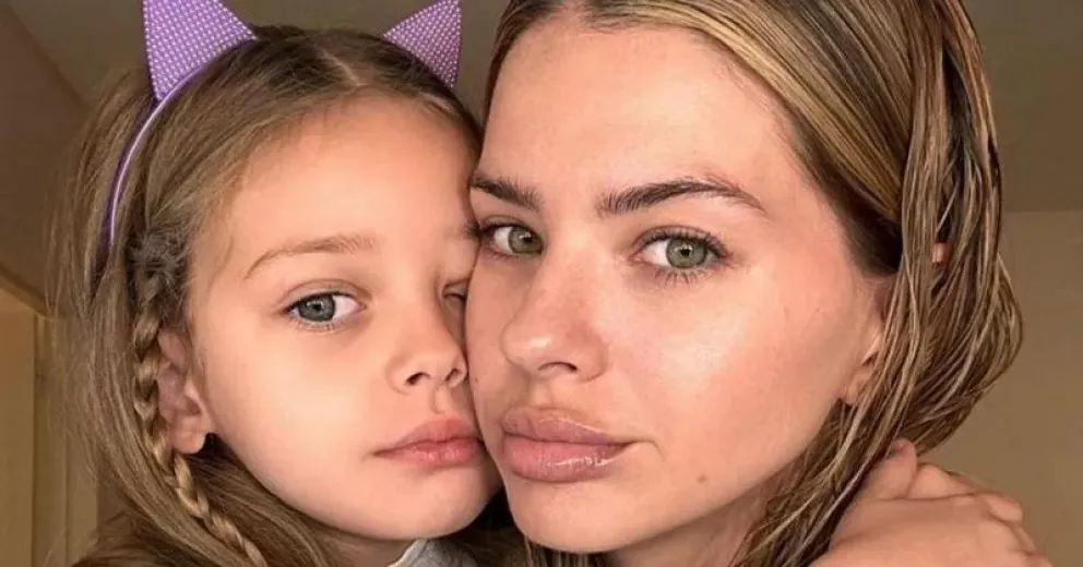 El incidente inesperado de La China Suárez y su hija en pleno show