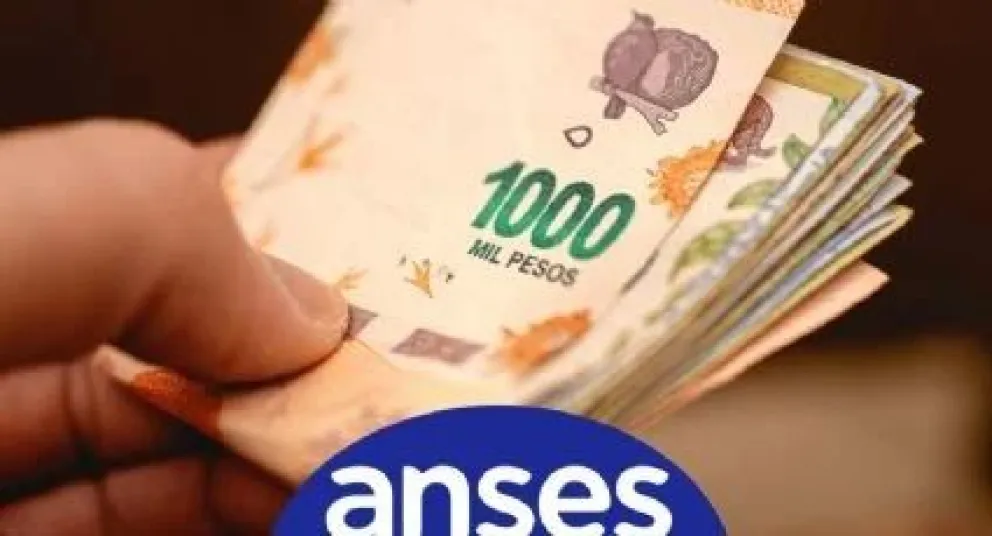 Aumento de AUH y Tarjeta Alimentar: cuánto se cobra en enero