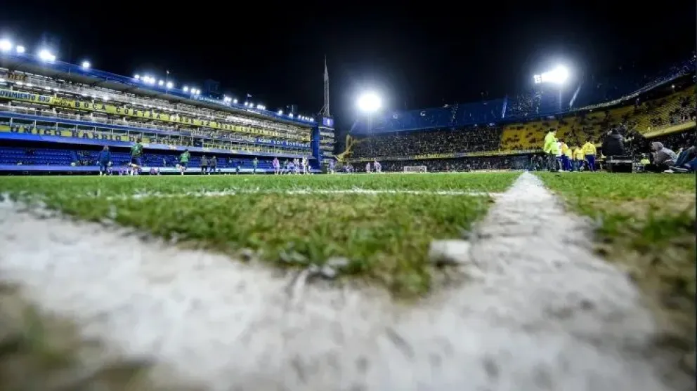 Así quedó el campo de juego de la Bombonera tras las elecciones en Boca