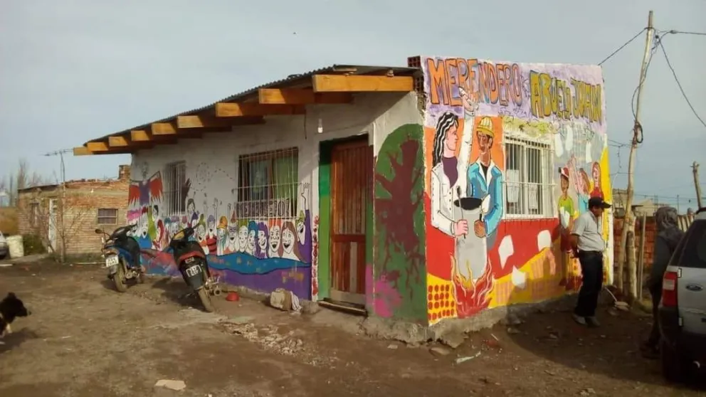 Merenderos en la era Milei: cada vez son más quienes buscan un plato de comidas