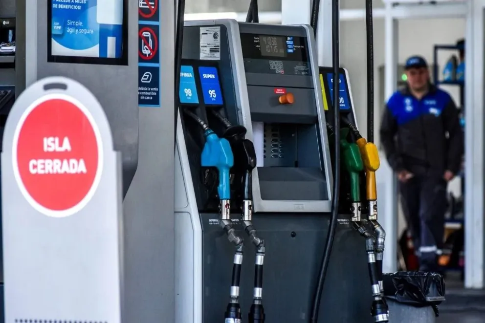 Las estaciones de servicio estarán con horarios reducidos durante las fiestas