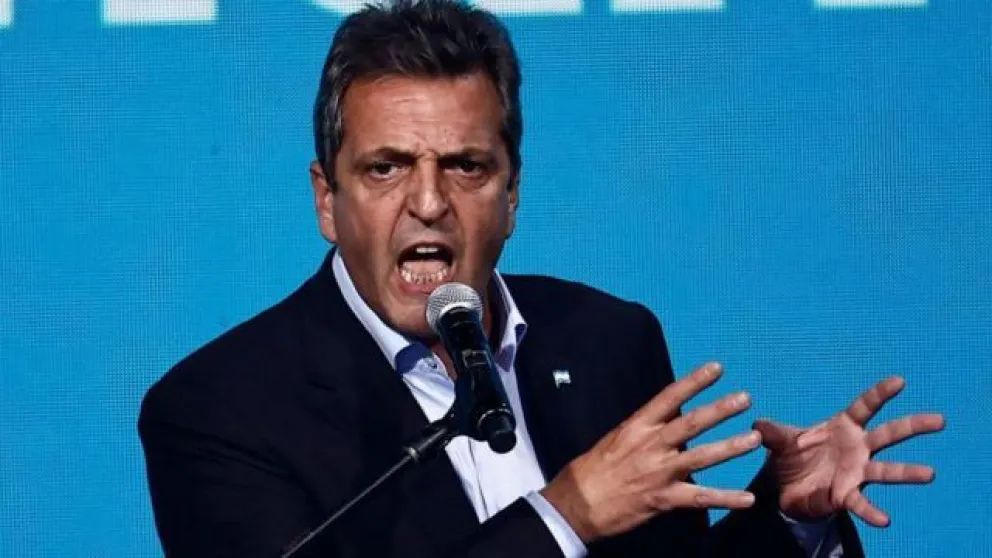 Massa y legisladores de Unión por la Patria denuncian "impuestazo" en DNU de Milei