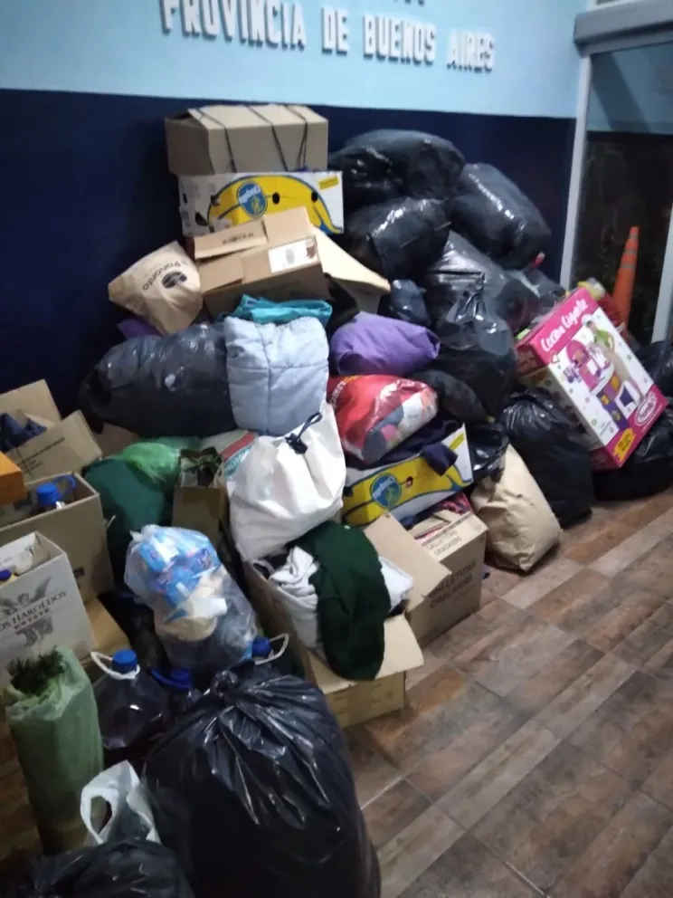 La colecta solidaria por Bahía Blanca fue un éxito y Policía Comunal agradeció el acompañamiento