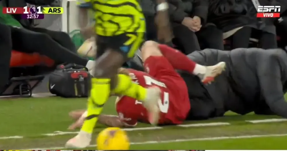 Insólito: Jürgen Klopp lesionó a un propio jugador y debió remplazarlo