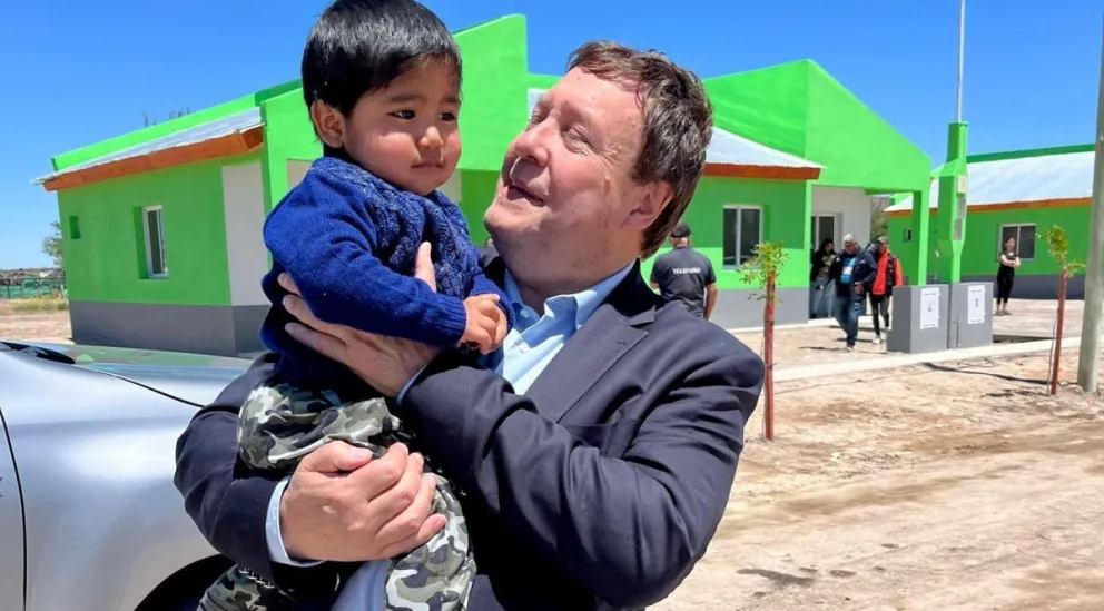 Weretilneck a los rionegrinos: “Vamos a salir adelante juntos”