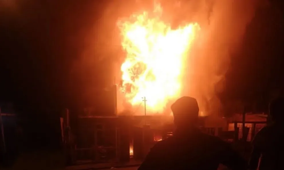 Una adolescente perdió la vida en un incendio y su familia necesita colaboración 