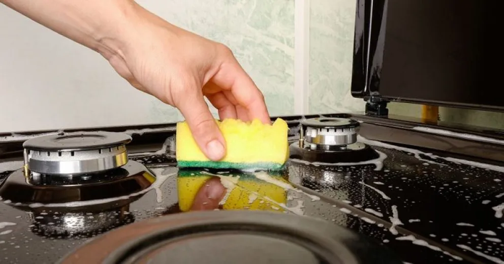 Solución natural para quitar la grasa de la cocina: el revelador poder del vinagre