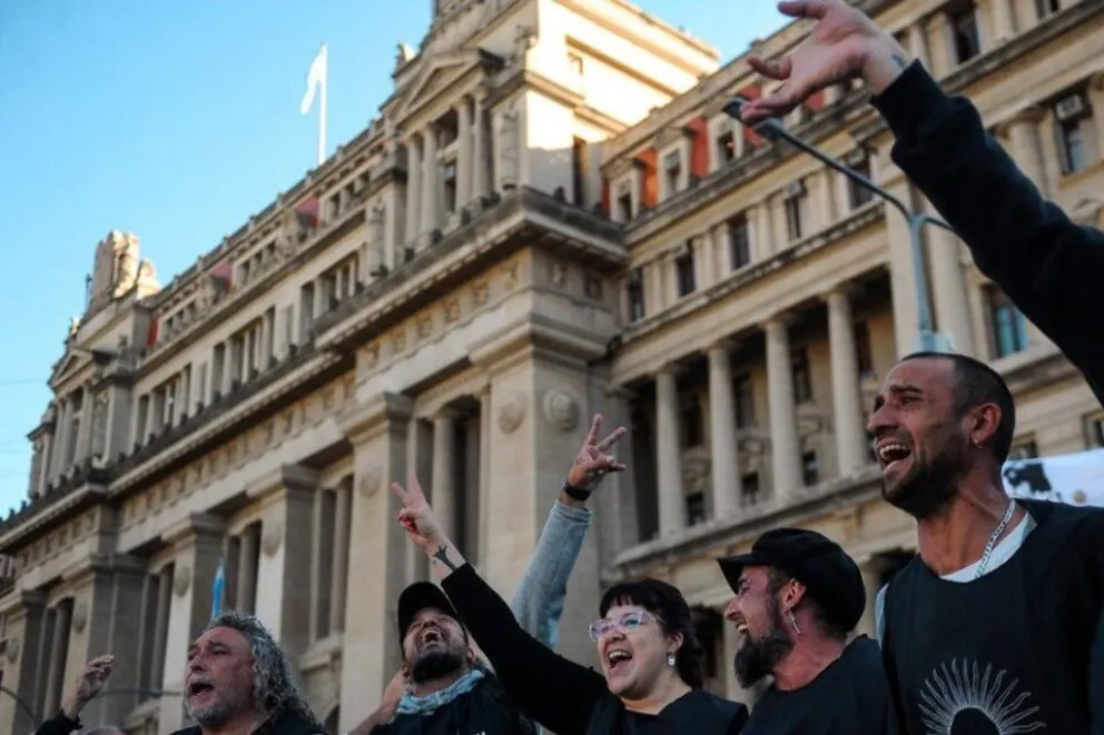 Marcha del 27 de diciembre: masiva convocatoria de organizaciones sindicales y movimientos sociales 