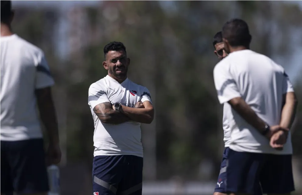 Llegan los refuerzos y Tevez arma un Independiente con intenciones de pelear el campeonato