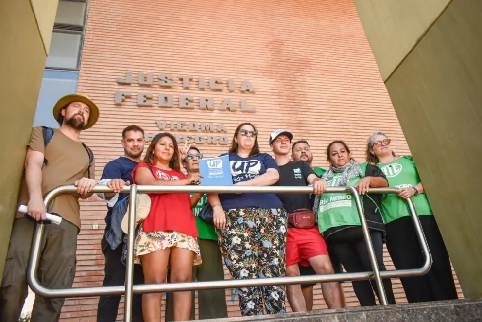 El movimiento obrero salió a la calle en contra de las medidas de Milei