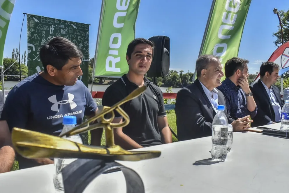 “Lo importante es que la gente pueda realizar esta experiencia tan linda” Astutti en la presentación de la Regata