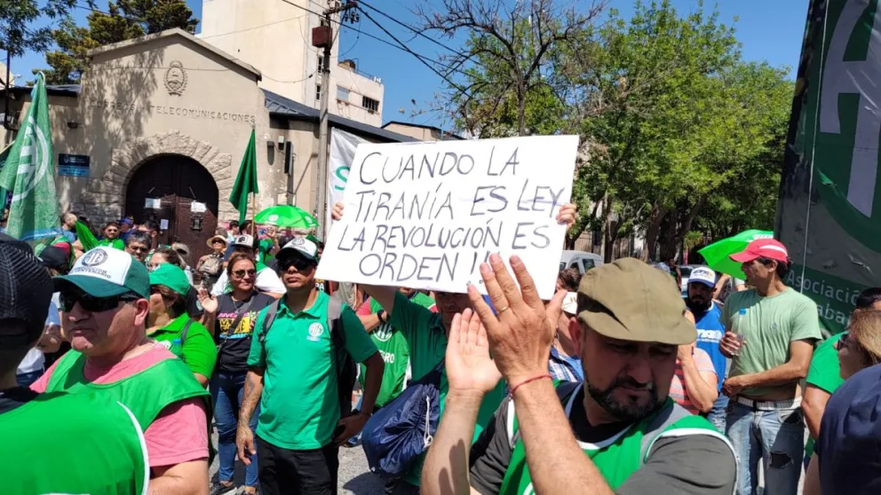 Las propuestas de Milei y el impacto en los sentimientos de la gente