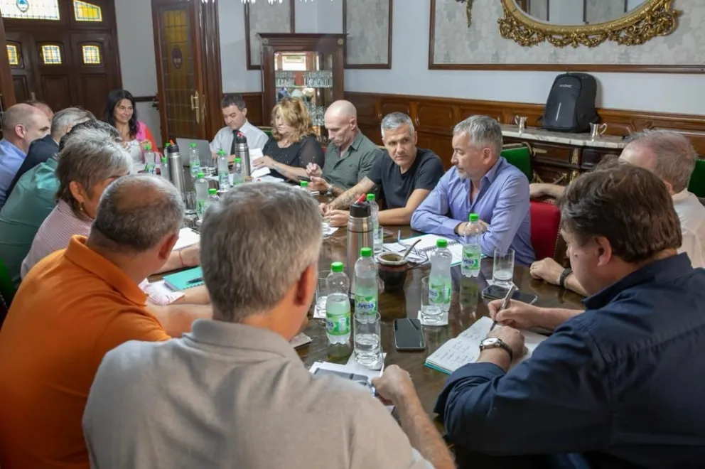 Weretilneck encabezó una nueva reunión de Gabinete