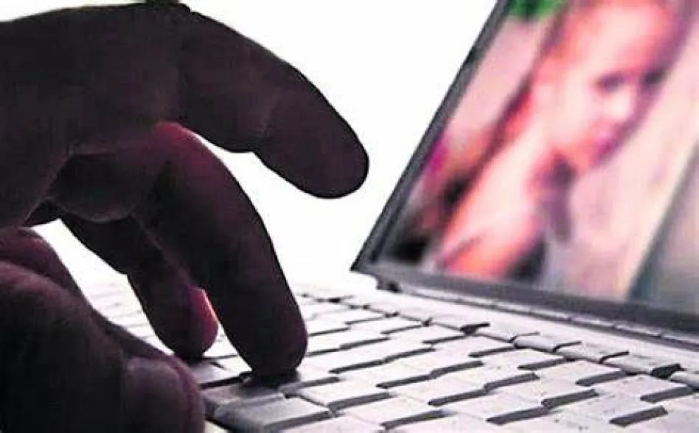 Fue condenado un ex empleado de INVAP por posesión de material de abuso sexual infantil