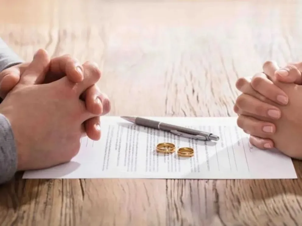 Divorcio rápido y sin abogados: conoce la propuesta de Milei