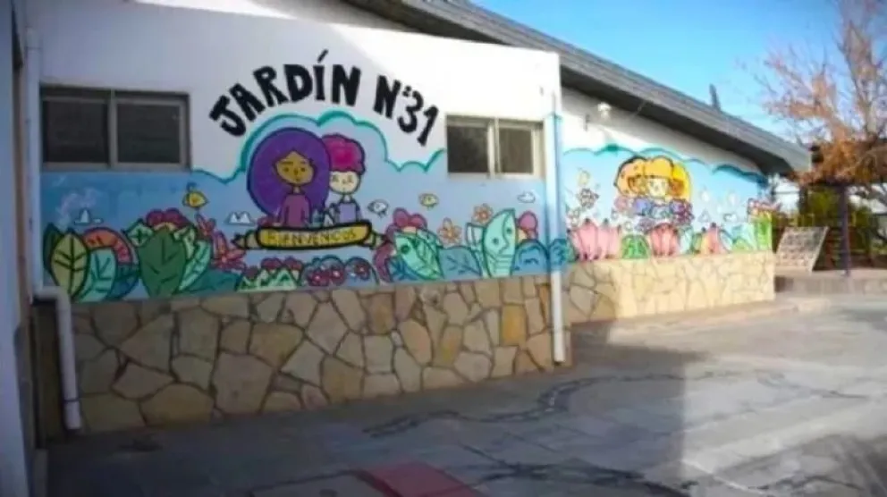 Indignación de los padres: docente acusado de abuso sexual llegará en libertad al juicio