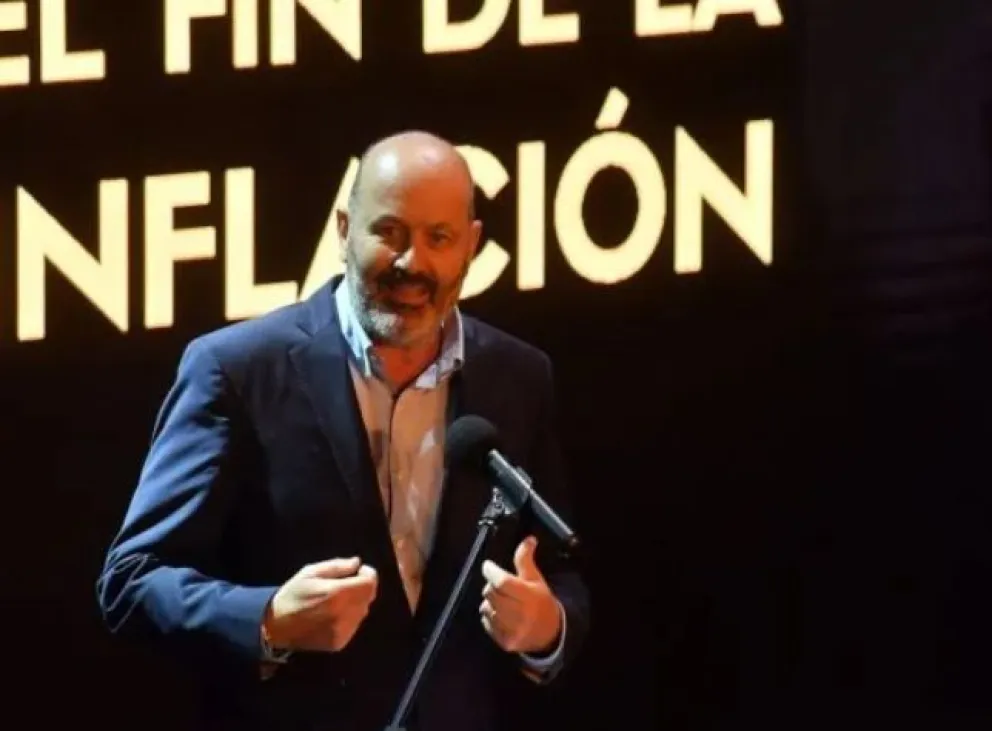 Sturzenegger afirmó que la próxima semana presentarán un proyecto para eliminar 160 regulaciones "absurdas"