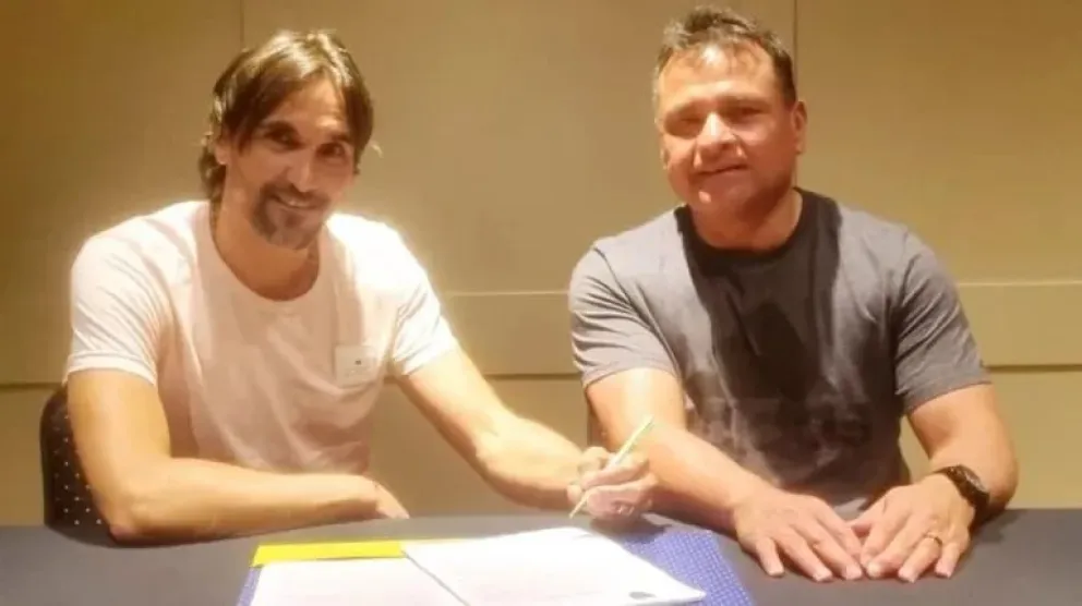 Diego Martínez firmó y es el nuevo DT de Boca Juniors