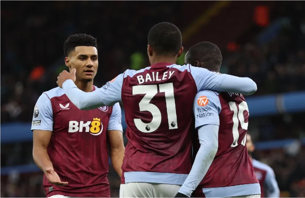 Triunfo agónico y liderazgo para el Aston Villa de Emiliano Martínez