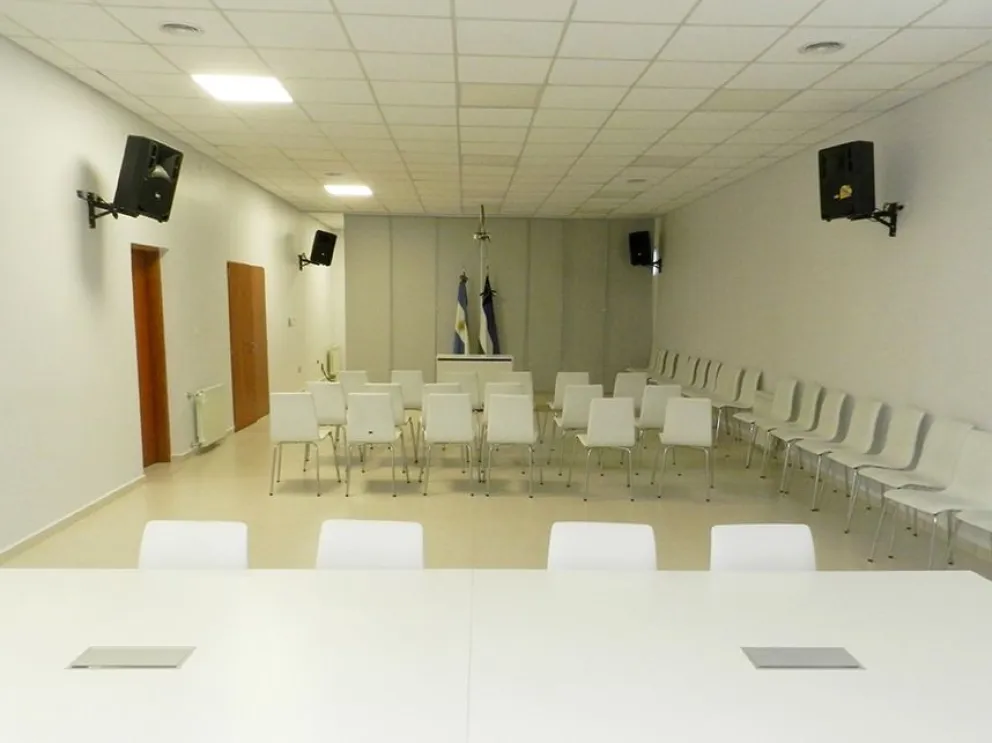 Abogados de Viedma contra el decretazo de Milei