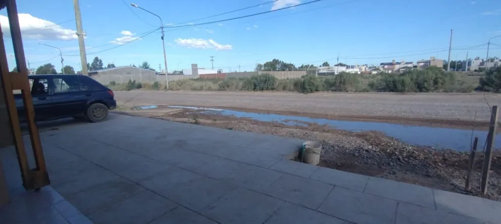 Tienen un pequeño río en la puerta y ARSA no sabe, no contesta