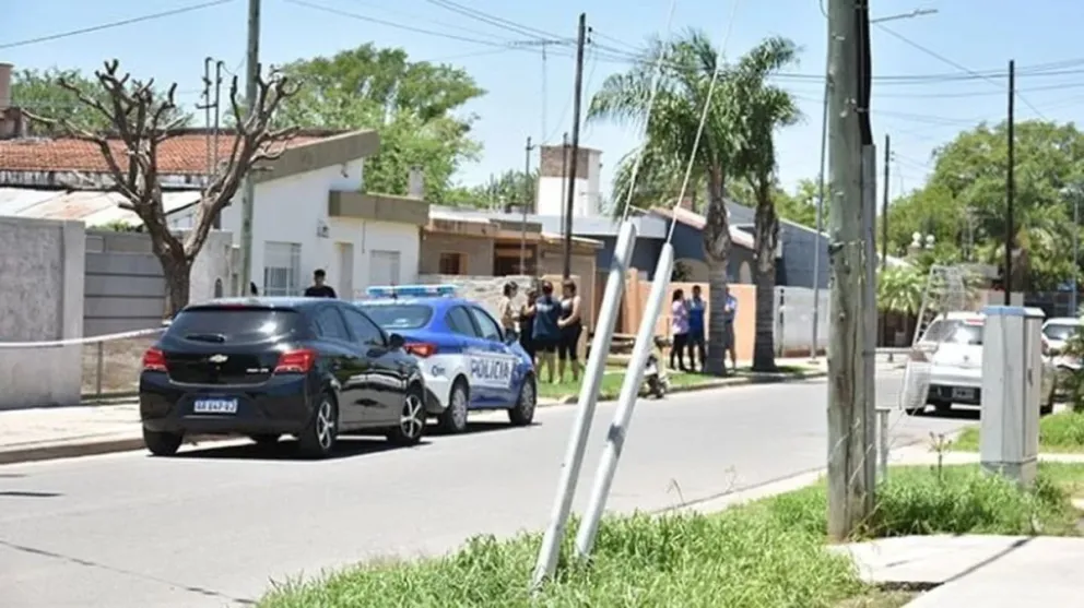 Una mujer faltó al trabajo y cuando la buscaron en su casa, la encontraron muerta