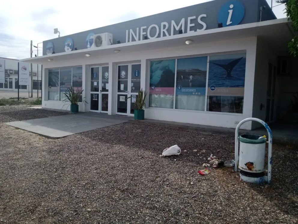 Insólito: la Oficina de Turismo de Las Grutas cerró sus puertas en el finde con más visitas