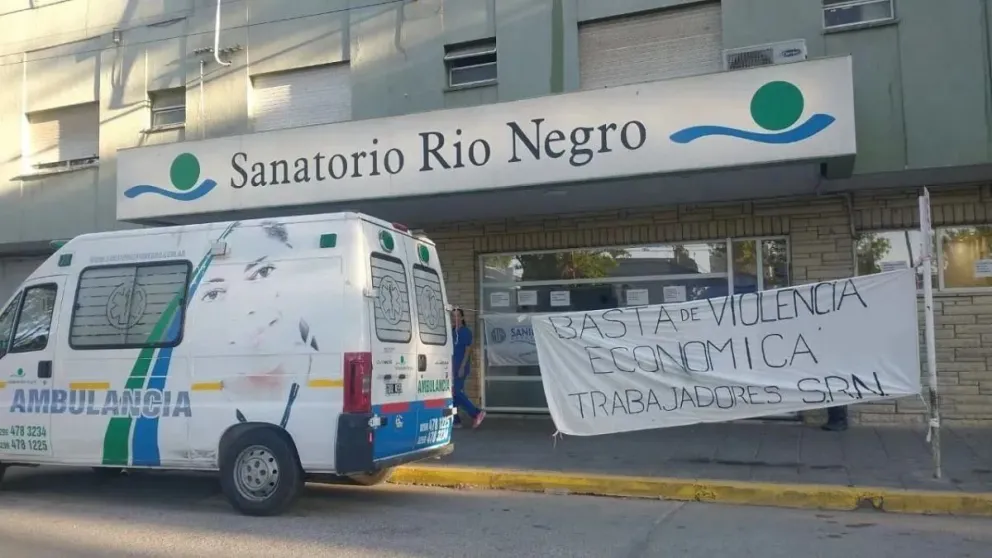 Sanidad solicitará una reunión urgente con Trabajo por el conflicto en el Sanatorio y en el Policlínico