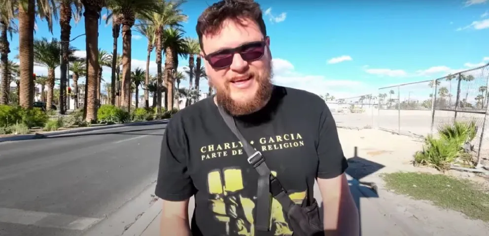 Youtuber que estuvo en Viedma fue a vender un Patacón al reality de Estados Unidos más visto