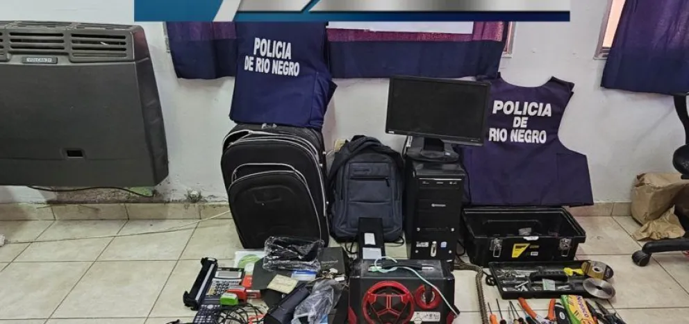 Allanamientos por un robo ocurrido el martes 2 en Viedma: dos jóvenes fueron demorados y secuestraron armas y dinero 