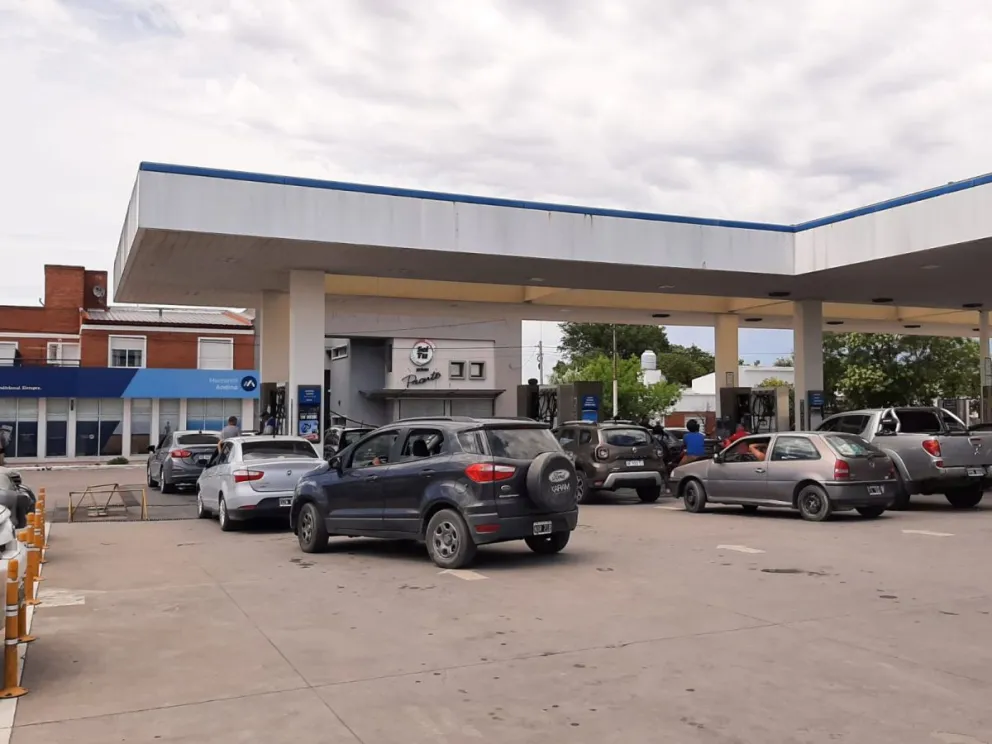 Con el último incremento de combustibles, así quedaron los precios en Viedma 
