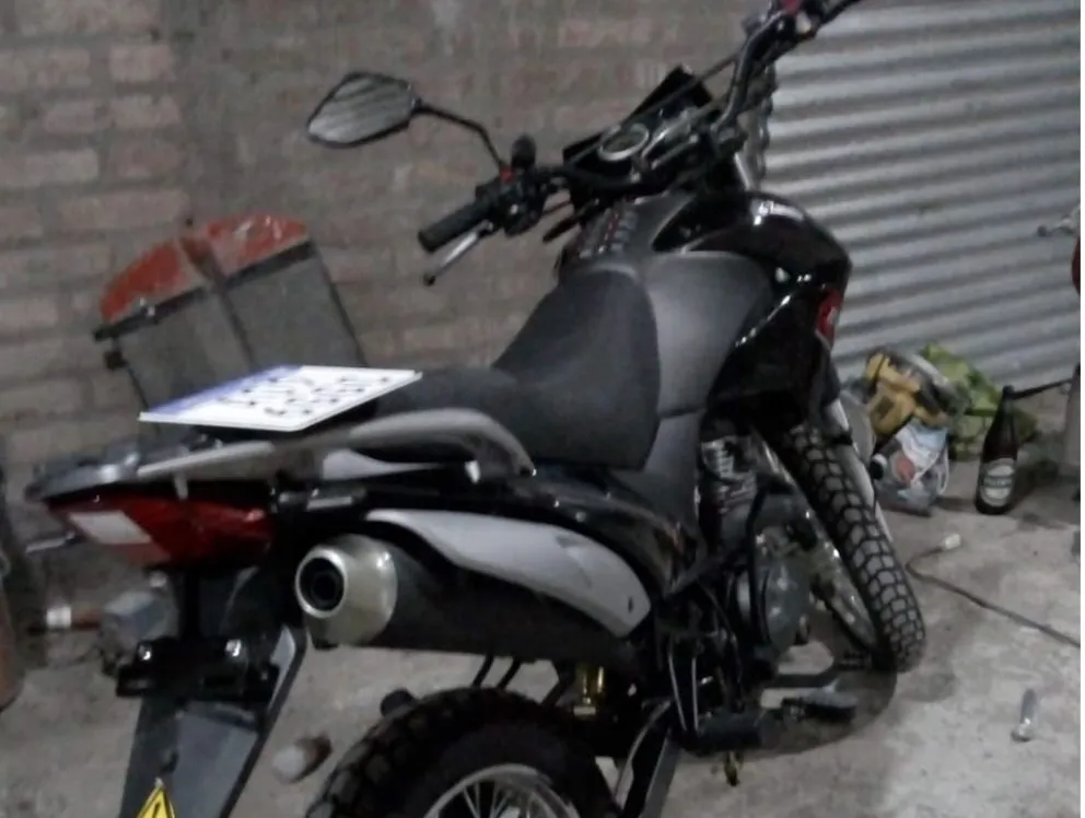 Por el robo de una moto y bicicletas, una familia del Lavalle se quedó de a pie