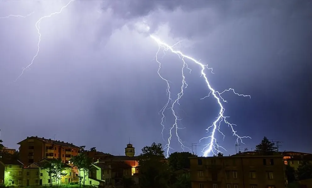 Impactante: un joven fue alcanzado por un rayo en San Luis y se quemó el 20% de su cuerpo