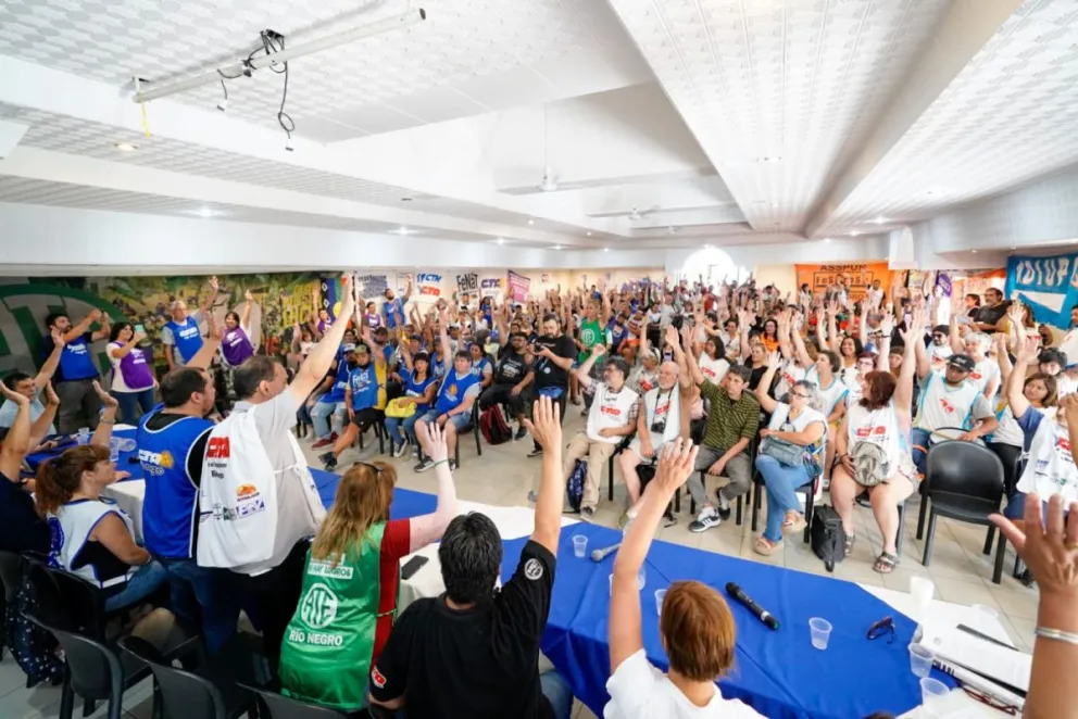 La CTA ratificó el paro general del 24 y una fuerte movilización hacia Viedma