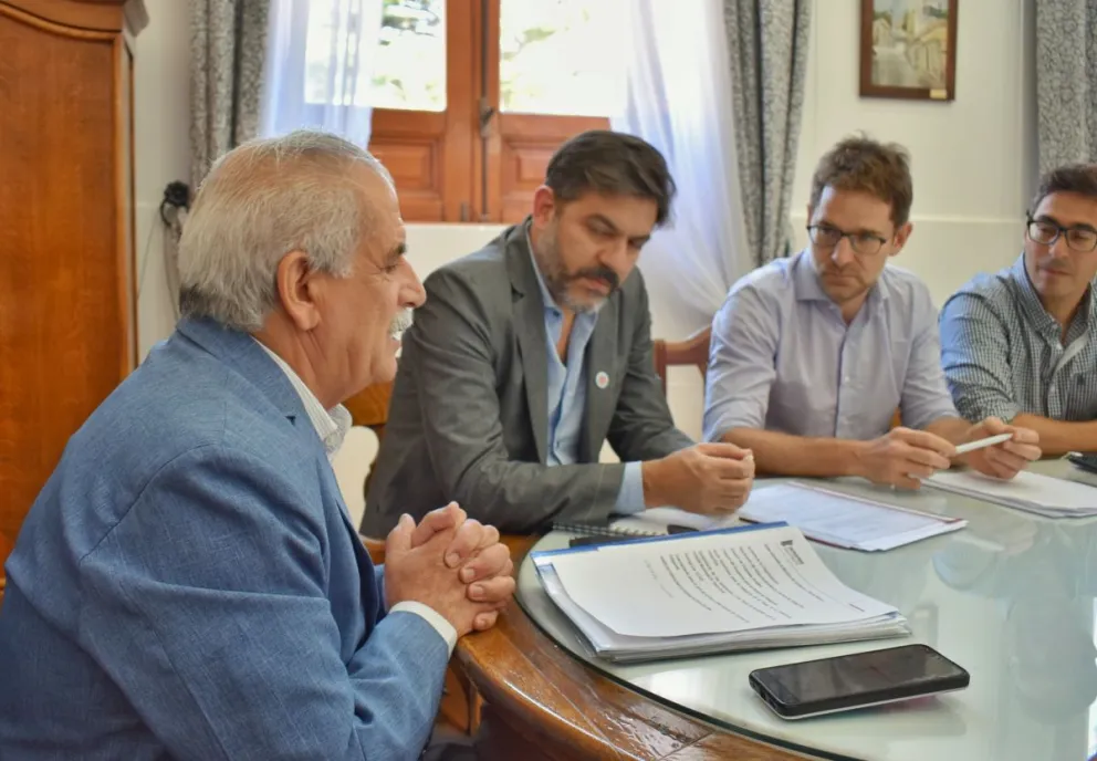 Marino llenó de reclamos al ministro de Gobierno bonaerense 